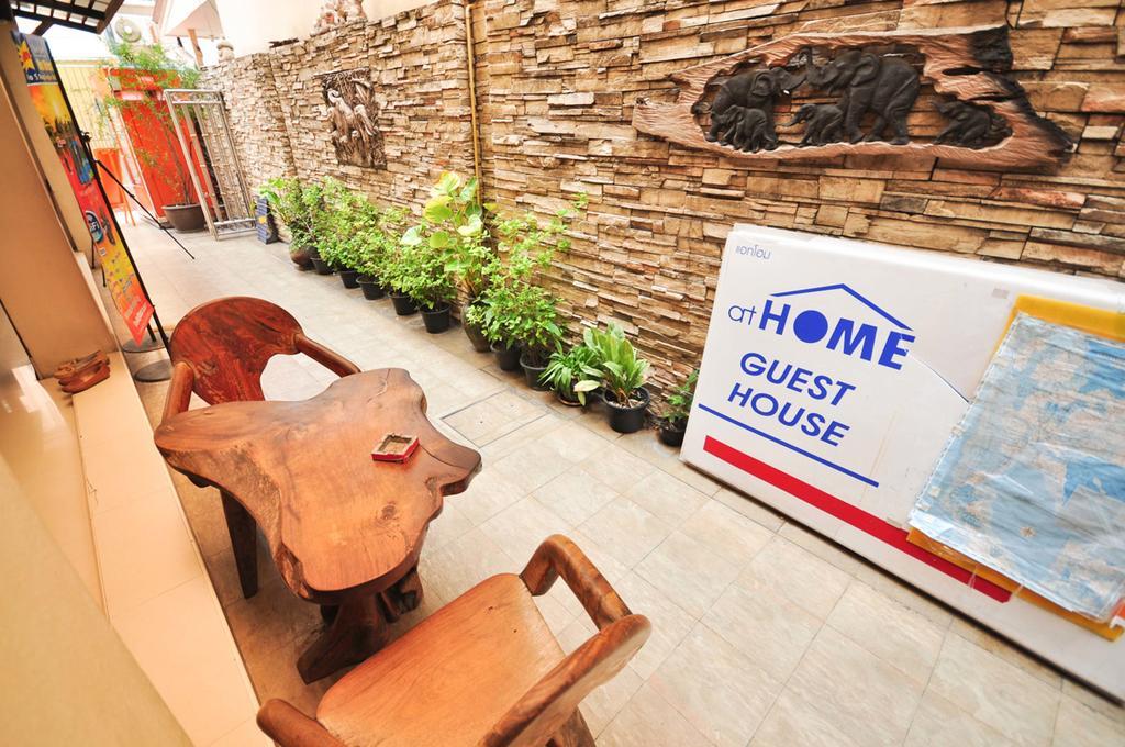At Home Guest House Bangkok Exterior photo
